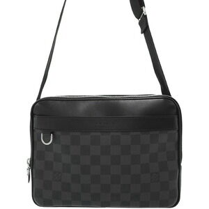 Louis Vuitton Damier Graphite Black Trocadero Messenger Shoulder Bag